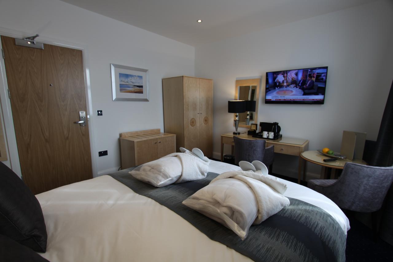 Deluxe Double or Twin Room,613036785:JPEG