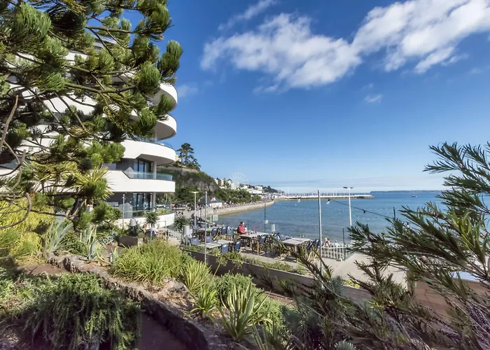 Tlh Carlton - Tlh Leisure, Entertainment And Spa ResortSpa Hotel